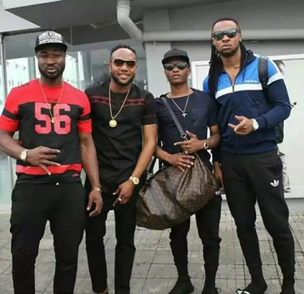 Wizkid, Flavour, Harrysong And Kcee Take Photo Together [See Photo]